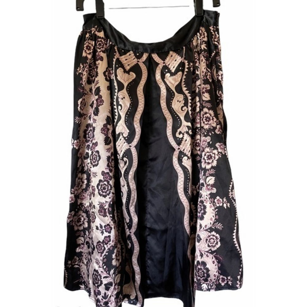 Apostrophe Floral Satin‎ Skirt Size 10